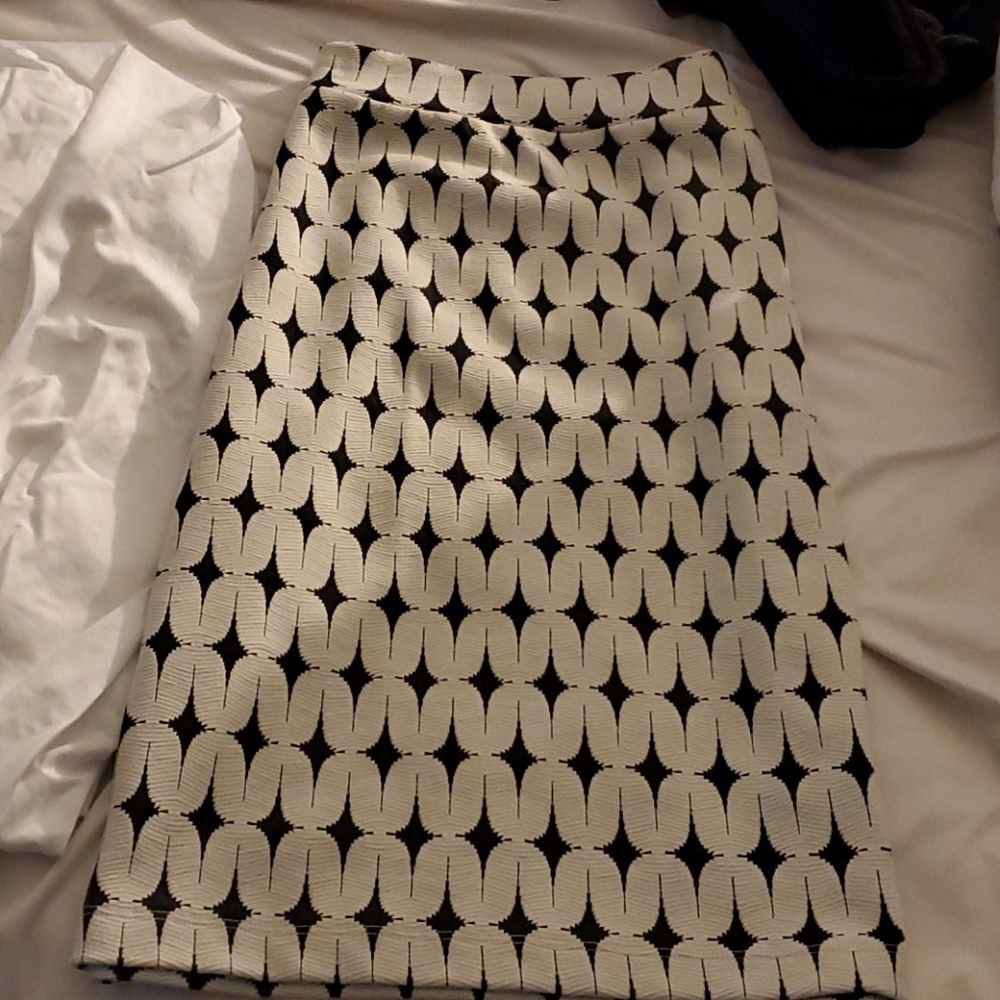Leena Printed Pencil skirt